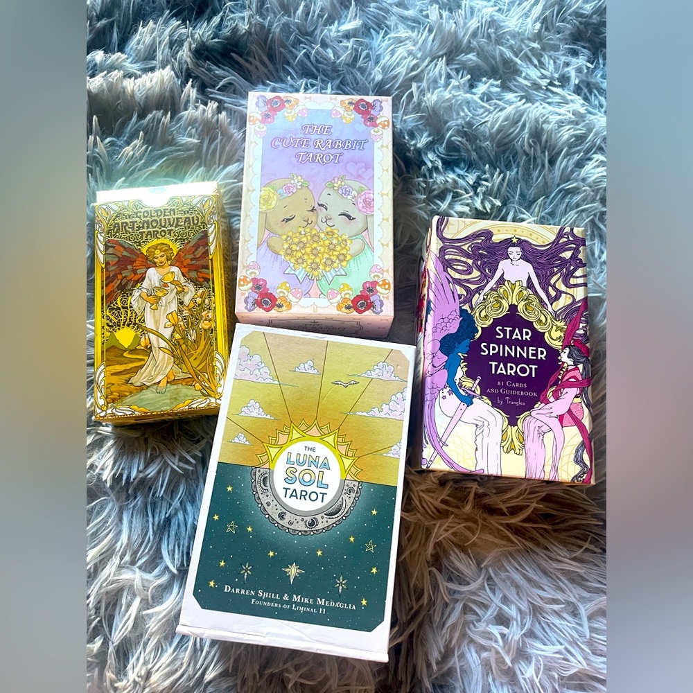 Mass Printed Tarot Decks